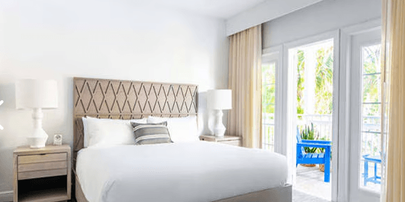 Parrot Key Hotel & Villas